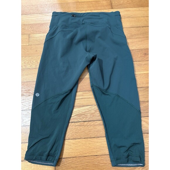 Lululemon Size 6 Real Quick Crop Leggings 19" Green - Picture 2 of 5